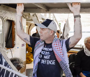 روبرت مارتن: مشاركتي في أسطول الصمود عززت قناعتي بعدالة القضية الفلسطينية