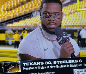 لفتة تضامنية من اللاعب عزيز الشاعر للمطالبة بوقف الإبادة