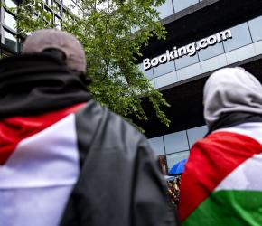 تروج للمستوطنات.. احتجاج أمام "بوكينغ" في بريطانيا