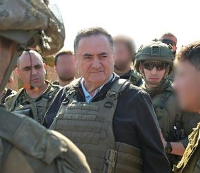 مجرم حرب .."هند رجب" تقدّم بلاغًا في اليونان بشأن زيارة وزير إسرائيلي