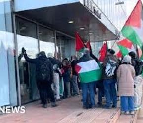 تعطيل كلمة المدير العام لـ”بي بي سي” خلال فعالية في غلاسكو... نشطاء يحاصرون مصنع “ليوناردو” في إيطاليا