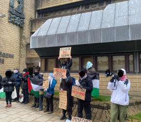 وقفة أمام وزارة الدفاع البريطانية دعمًا للناشط "عمر خالد"