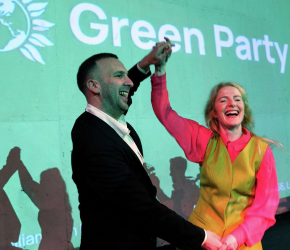 مرشحة داعمة لفلسطين تفوز بالانتخابات الفرعية ببريطانيا