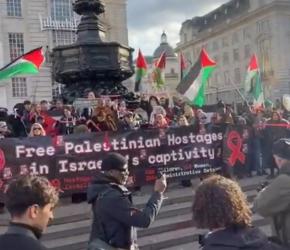 وقفة احتجاجية في لندن تضامنًا مع الأسرى الفلسطينيين