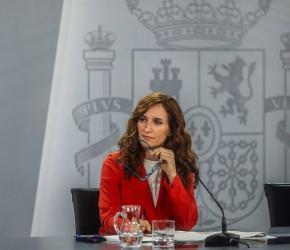 وزيرة إسبانية تصف "نتنياهو" بمجرم إبادة