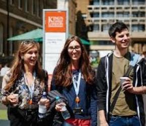 بسبب سياسات قمعية.. اتهامات ورسائل اعتراض تواجه جامعة "كينجز كوليدج" بلندن