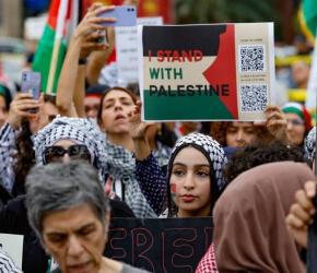 توجيه تهم لاثنين من النشطاء المؤيدين لفلسطين بعد احتجاج خلال ماراثون لندن