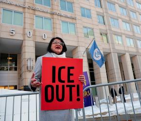 النائبة “طليب” تطالب بالإفراج عن الداعمة لفلسطين لقاء كردية