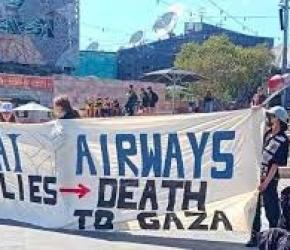 عبر رحلات مدنية احتجاج في مطار سيدني تنديدًا بنقل مكونات عسكرية إلى الاحتلال