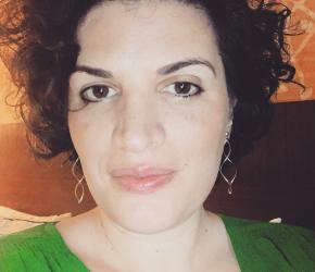 نددت بالاحتلال جامعة أمريكية تفصل الأكاديمية شرين سعيدي