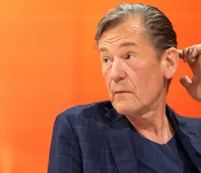 تأييد “إسرائيل” أو الاستقالة.. مالك مجموعة "أكسل شبرينغر" الإعلامية يبتز موظفيه في مبادئهم