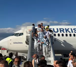 رحلهم الاحتلال.. وصول عشرات من ناشطي أسطول الصمود إلى تركيا
