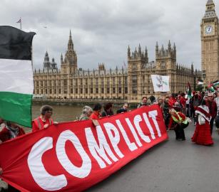تنديدات واسعة بعد منع البرلمان البريطاني رموز ومواد مؤيدة لفلسطين