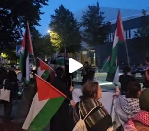 تروج لروايات الاحتلال..  أحتجاج أمام إذاعة SVT السويدية