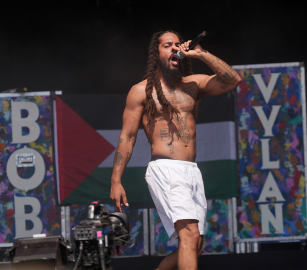 كوربين يشيد بفرقتي “بوب فايلن” و”نيكاب” لدعمها فلسطين