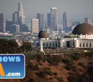 تنديدًا بجرائم الاحتلال..  احتجاج أمام معبد في لوس أنجلوس نصرًة لغزة