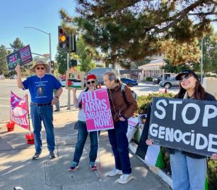 في يومها العالمي.. "كود بينك" تنظم وقفة احتجاجية تضامنًا مع فلسطين