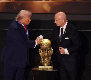 بتهمة التواطؤ مع الاحتلال.. دعوى مرتقبة ضد قيادات "الفيفا" و"اليويفا" أمام الجنائية الدولية