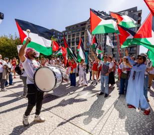مسيرة “الخط الأحمر لغزة” تحشد عشرات الآلاف في بروكسل