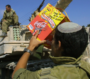 دعوة لتوقيع عريضة تعهد بمقاطعة “كوكاكولا”