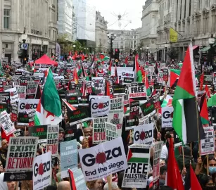 في بريطانيا.. دعوات للمطالبة أعضاء المجالس المحلية بالدفاع عن فلسطين