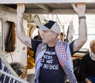 روبرت مارتن: مشاركتي في أسطول الصمود عززت قناعتي بعدالة القضية الفلسطينية