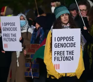 الحركة العالمية لغزة: الحكومة البريطانية تتجاهل عمدًا نشطاء "فلتون 24" رغم اقترابهم من الموت