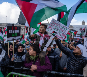 نشطاء بريطانيون يطالبون النواب بالاعتراف بالإبادة الجماعية