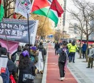 مسيرة عمالية كبرى بكوريا .. ومظاهرات عالمية تضامنًا مع فلسطين والسودان...أنصار فلسطين يغلقون مصنع "فيرا" للأسلحة في أستراليا