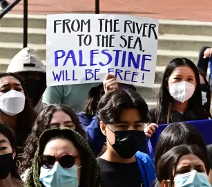 اتخذت اجراءات قمعية بحقهم..  قاضٍ أمريكي  يسمح لطلبة مؤيدين لفلسطين بمواصلة دعوى ضد جامعة تكساس