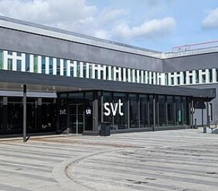 تروج لروايات الاحتلال  أحتجاج أمام إذاعة SVT السويدية