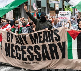 مليار دولار عقابًا!  "ترامب" يصعّد هجومه على جامعة هارفارد لدعمها الطلاب المتضامنين