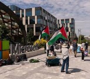 موظفو "مايكروسوفت" يقيمون مخيم "ساحة شهداء فلسطين"...إطلاق مخيم أنس الشريف أمام القنصلية الإسرائيلية في هيوستن
