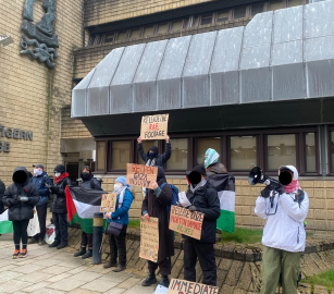 وقفة أمام وزارة الدفاع البريطانية دعمًا للناشط "عمر خالد"