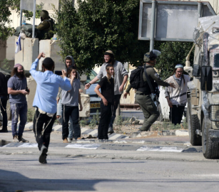 إيطاليا تقدّم احتجاجًا رسميًا بعد اعتداء المستوطنين على ضابطين بالضفة