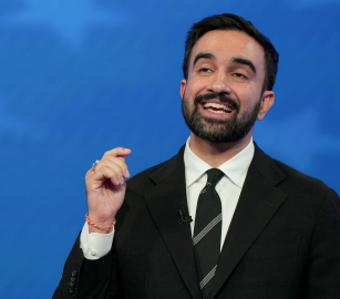 زهران ممداني يطالب بإسقاط القضايا عن الطلاب الداعمين لفلسطين