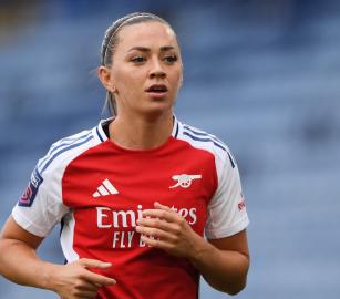 كاتي مكابي.نعلم أن ما يحدث في غزة غير صحيح من الناحية الإنسانية