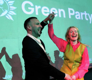 مرشحة داعمة لفلسطين تفوز بالانتخابات الفرعية ببريطانيا