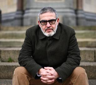 بريطانيا تمنح صلاحيات لملاحقة داعمي فلسطين من الأطباء