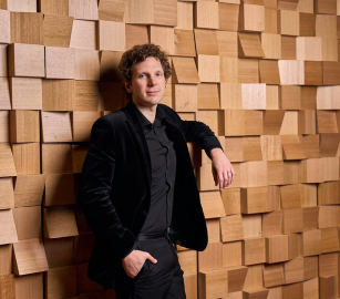 موسيقار يقاضي أوركسترا ملبورن بعد إلغاء حفله الداعم لغزة