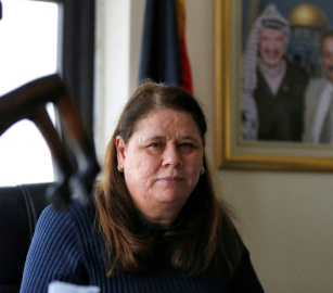 الاحتلال لن يكسر إرادة الفلسطينيين  -فدوى البرغوثي، زوجة الأسير مروان البرغوثي