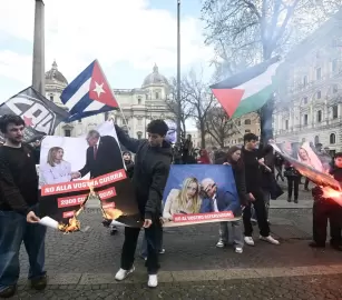 لا للعدوان الصهيو-أمريكي...  مظاهرات عالمية دعمًا لفلسطين ولبنان وإيران