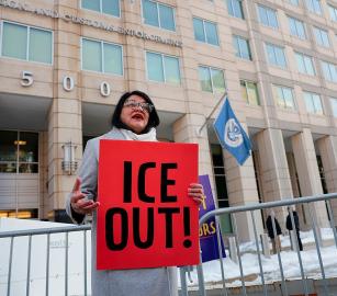 النائبة “طليب” تطالب بالإفراج عن الداعمة لفلسطين لقاء كردية