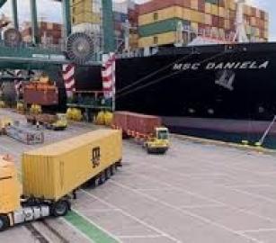 حركة المقاطعة تطالب بوقف شحنات فولاذ إلى الاحتلال