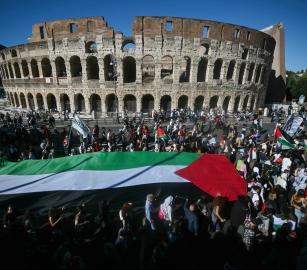 لا للملوك.. مظاهرة تضامنية مع فلسطين في روما