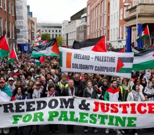 دعوات في بريطانيا لمسيرة تضامنية يوم 28 مارس الجاري ‌