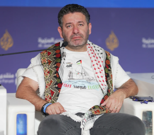 الاحتلال يبقي على احتجاز سيف أبو كشك وثياغو أفيلا ويطلق سراح بقية النشطاء