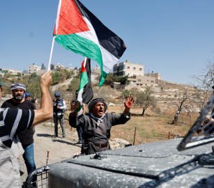 بضغط فلسطيني.. "مايكروسوفت" تعتمد تسمية الضفة الغربية في خرائطها