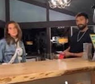 بعد طرده إسرائيليين..  آلة التحريض الصهيونية تلاحق موظف فندق بكاليفورنيا وتطالب بفصله من عمل