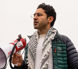 بتحريض إسرائيلي..  محكمة أمريكية تصدر قرارًا بترحيل ناشط فلسطيني من جامعة كولومبيا